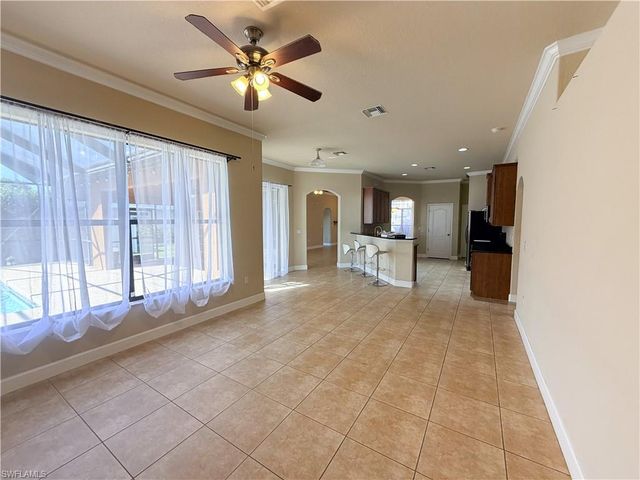 2110 SW 38th TER, Cape Coral, FL 33914