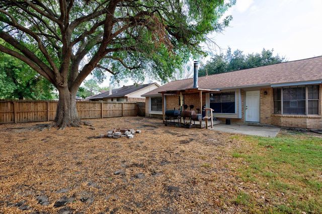 5102 Parsley Street, Baytown, TX 77521
