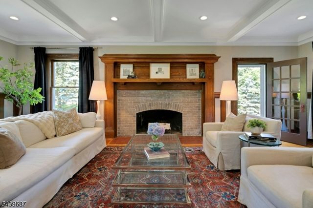 66 Ball Rd, Mountain Lakes Boro, NJ 07046