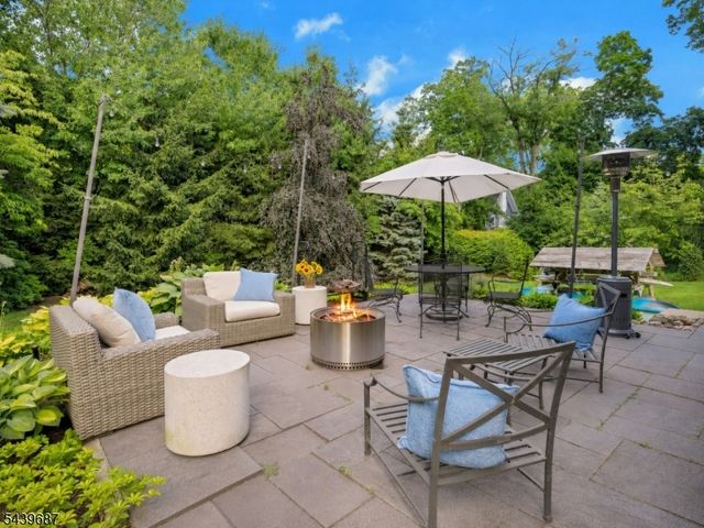 66 Ball Rd, Mountain Lakes Boro, NJ 07046
