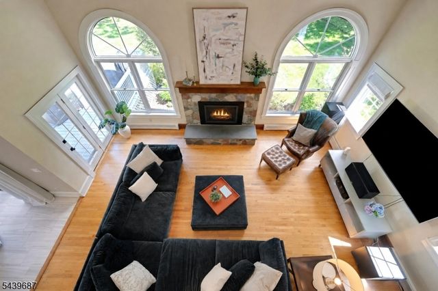 66 Ball Rd, Mountain Lakes Boro, NJ 07046