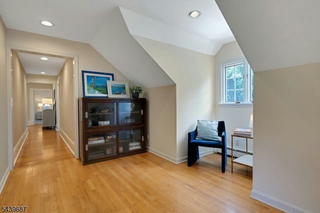 66 Ball Rd, Mountain Lakes Boro, NJ 07046