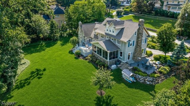 66 Ball Rd, Mountain Lakes Boro, NJ 07046