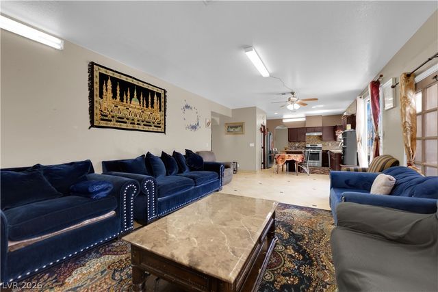 1585 Darryl Avenue, Las Vegas, NV 89123