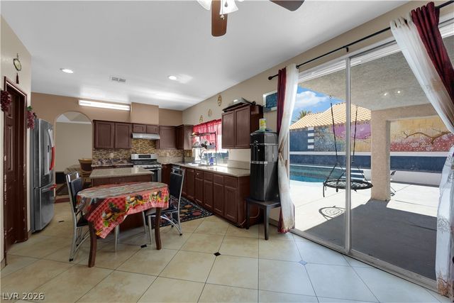 1585 Darryl Avenue, Las Vegas, NV 89123