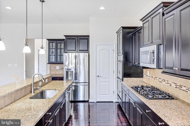 7311-A HAYFIELD RD, Alexandria, VA 22315