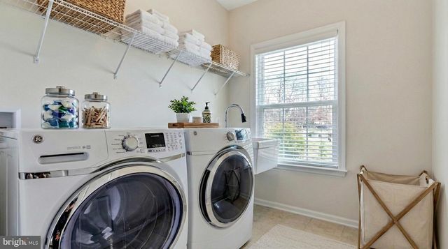 7311-A HAYFIELD RD, Alexandria, VA 22315