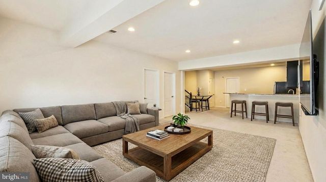 7311-A HAYFIELD RD, Alexandria, VA 22315