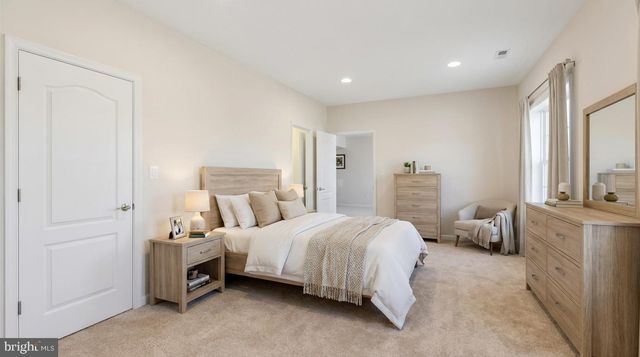 7311-A HAYFIELD RD, Alexandria, VA 22315