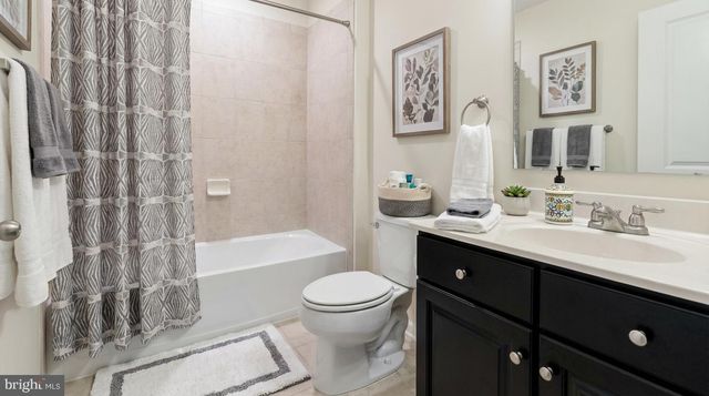 7311-A HAYFIELD RD, Alexandria, VA 22315