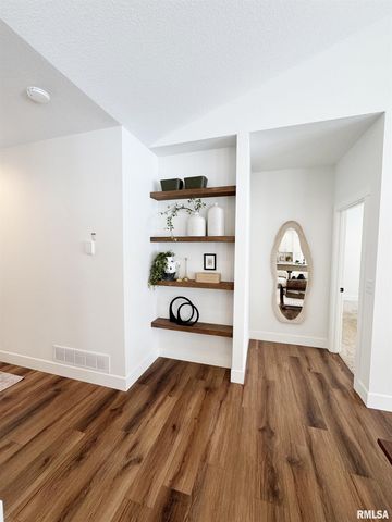 620 W NORTH Street, Mt Sterling, IL 62353