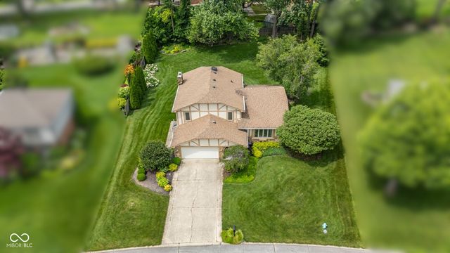 8525 Winding Ridge Road, Indianapolis, IN 46217