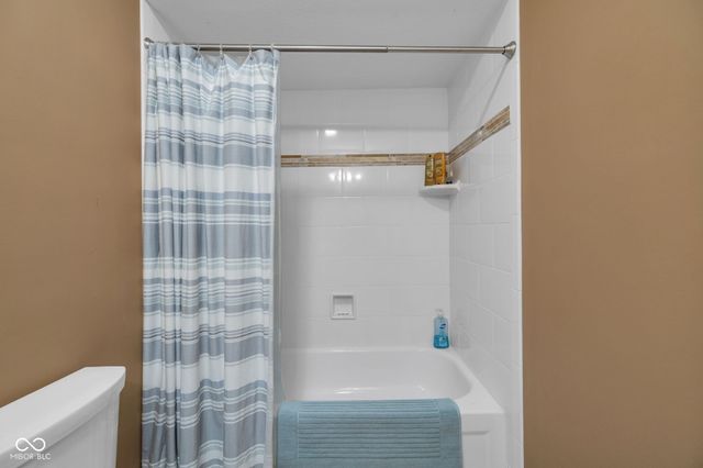 8525 Winding Ridge Road, Indianapolis, IN 46217