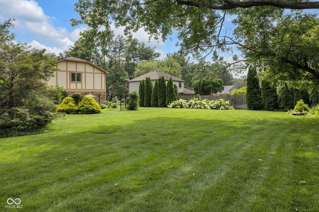 8525 Winding Ridge Road, Indianapolis, IN 46217