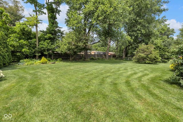 8525 Winding Ridge Road, Indianapolis, IN 46217