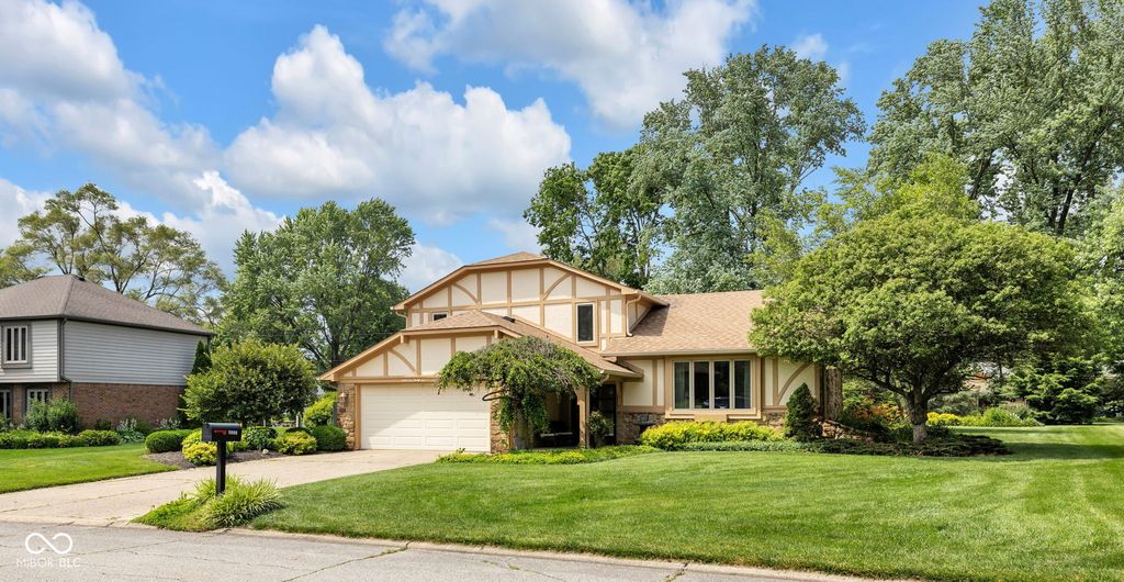 8525 Winding Ridge Road, Indianapolis, IN 46217