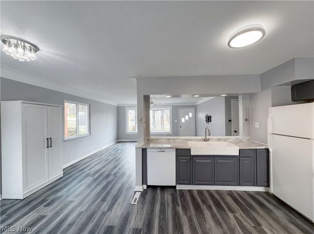 18715 Libby Road, Maple Heights, OH 44137