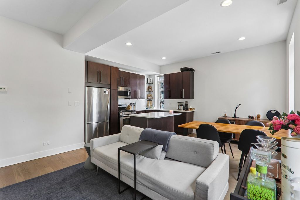 2228 N Hamilton Avenue 2F, Chicago, IL 60647 — photo 5