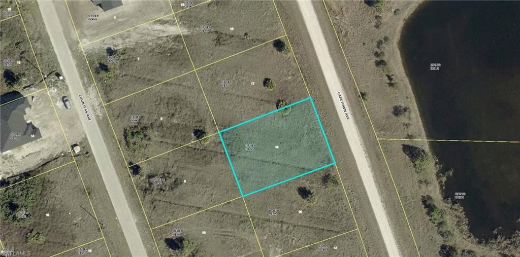 954 Capetown AVE, LEHIGH ACRES, FL 33974 — exterior