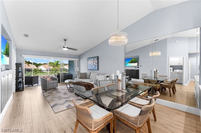 9035 Michael CIR 3, Naples, FL 34113