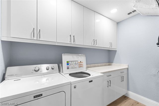 9035 Michael CIR 3, Naples, FL 34113