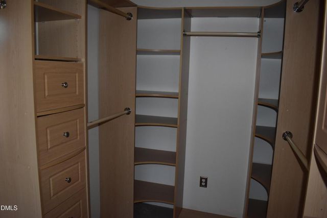 9 Pinecourt Drive, Siler City, NC 27344