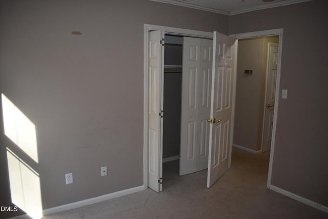 9 Pinecourt Drive, Siler City, NC 27344