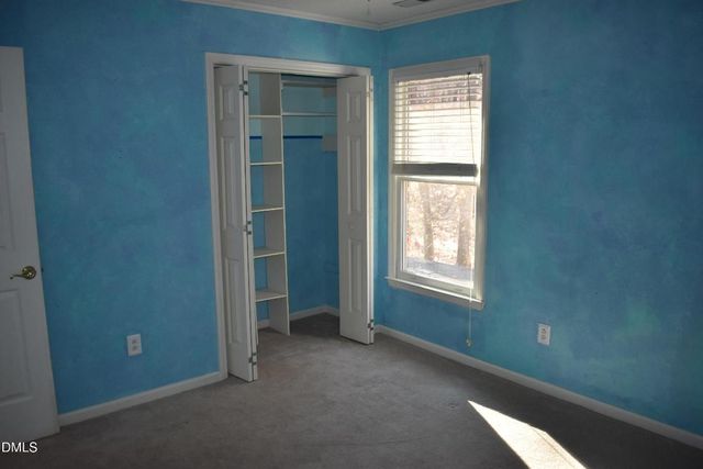 9 Pinecourt Drive, Siler City, NC 27344