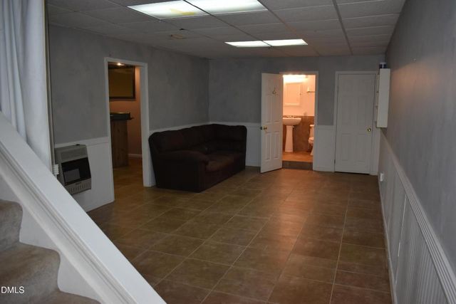 9 Pinecourt Drive, Siler City, NC 27344