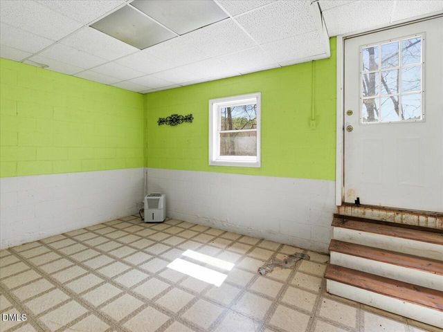 9 Pinecourt Drive, Siler City, NC 27344