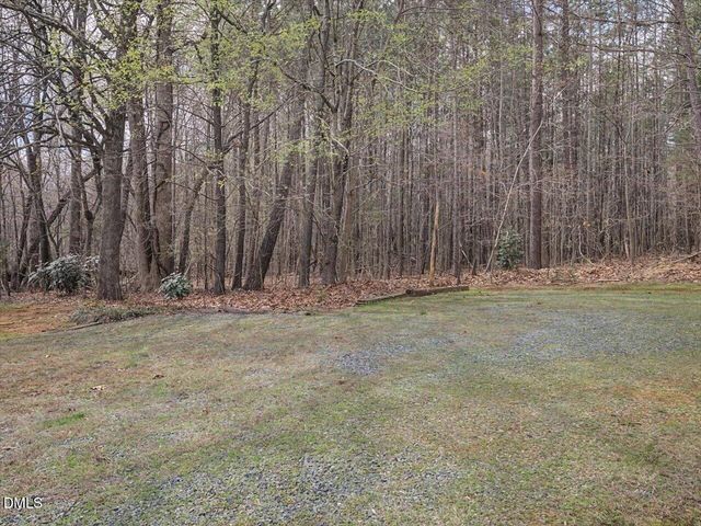 9 Pinecourt Drive, Siler City, NC 27344