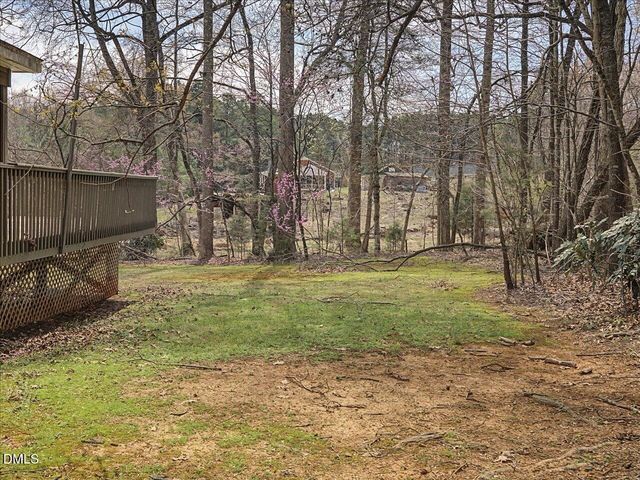 9 Pinecourt Drive, Siler City, NC 27344