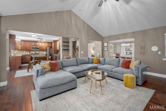 518 Spring Meadow Crossing, Wentzville, MO 63385