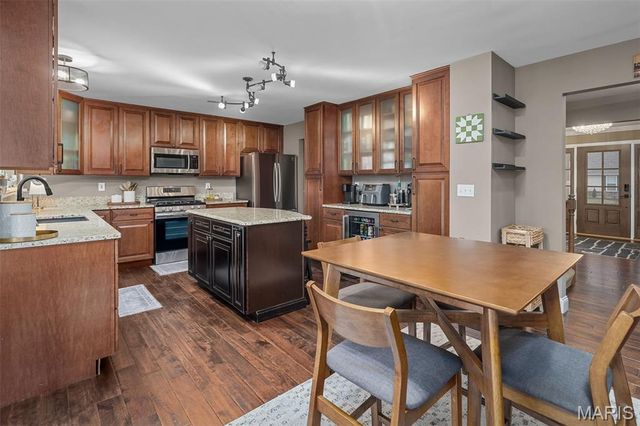 518 Spring Meadow Crossing, Wentzville, MO 63385