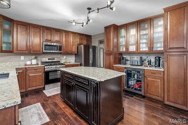 518 Spring Meadow Crossing, Wentzville, MO 63385