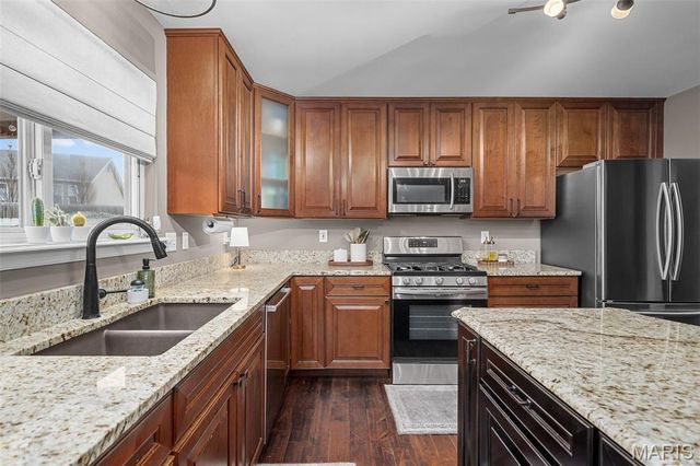 518 Spring Meadow Crossing, Wentzville, MO 63385