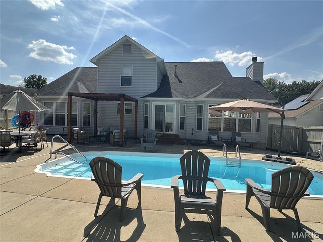 518 Spring Meadow Crossing, Wentzville, MO 63385