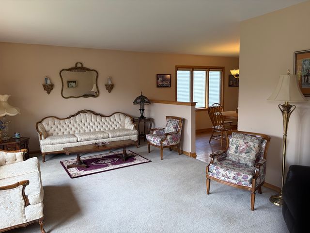 16404 Shawnee Drive, Lockport, IL 60441