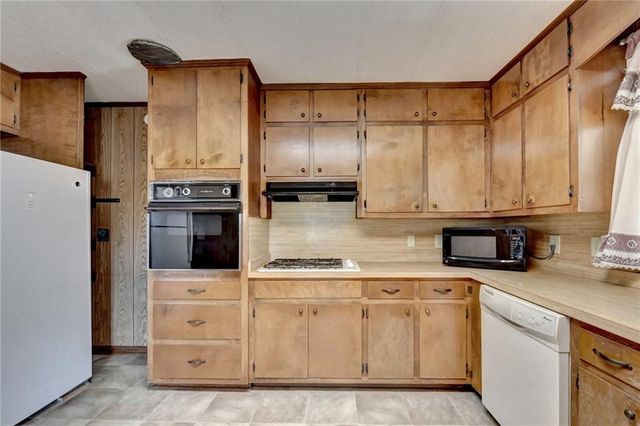 920 Hester Drive, Cumming, GA 30028