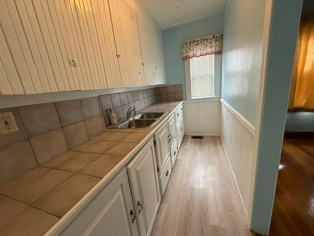 18 Winthrop Avenue 1, Lowell, MA 01851