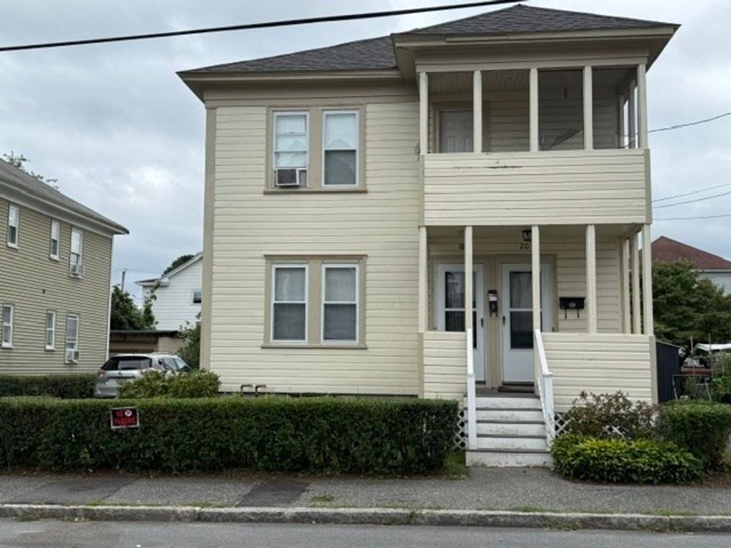 18 Winthrop Avenue 1, Lowell, MA 01851
