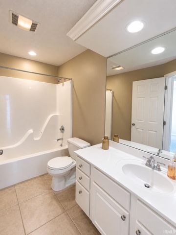 2807 Langston Drive, Evansville, IN 47725