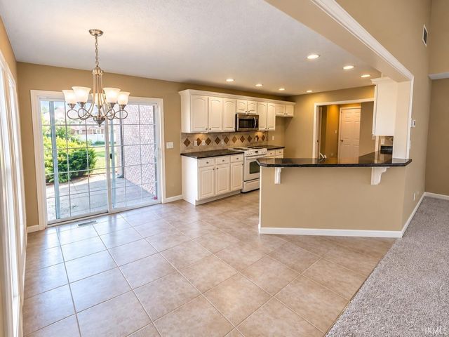 2807 Langston Drive, Evansville, IN 47725