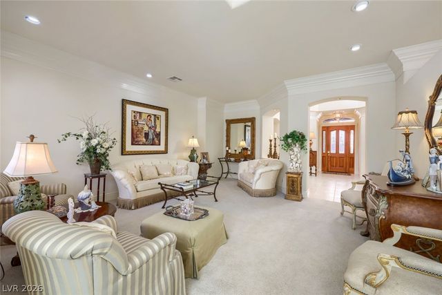 277 Dark Forest Avenue, Las Vegas, NV 89123