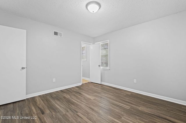 1884 S Conerly Drive, Southaven, MS 38671