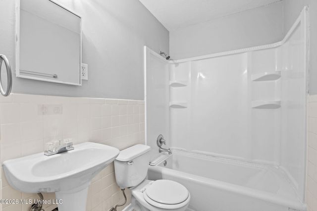 1884 S Conerly Drive, Southaven, MS 38671