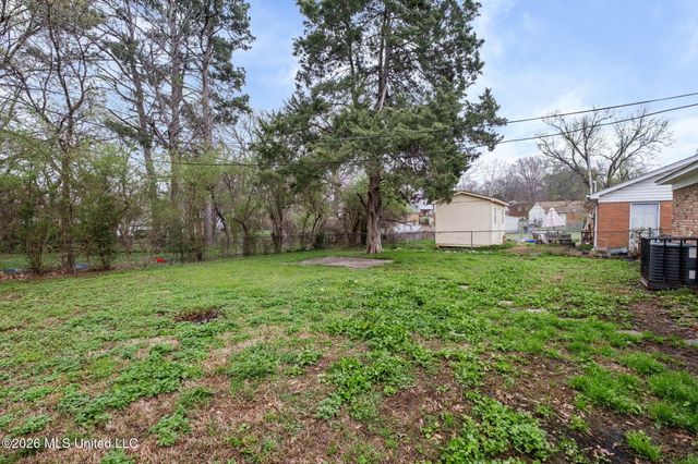 1884 S Conerly Drive, Southaven, MS 38671