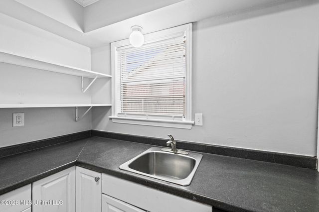 1884 S Conerly Drive, Southaven, MS 38671