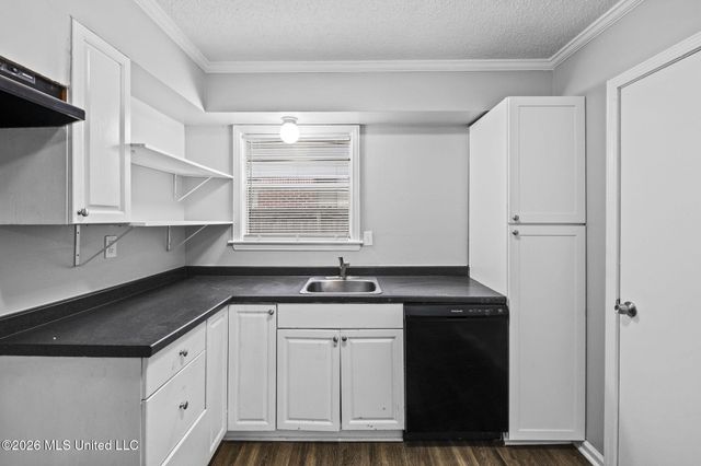 1884 S Conerly Drive, Southaven, MS 38671