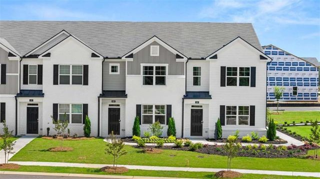 348 Sound Circle, Stockbridge, GA 30281